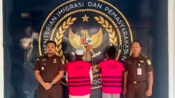 Kejari Tulang Bawang Serahkan Dua Tersangka Dugaan Korupsi Bawaslu ke Jaksa Penuntut Umum